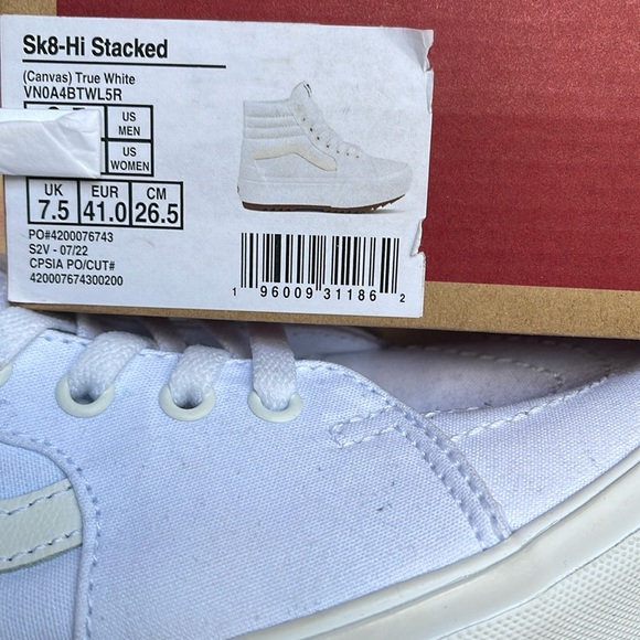 Vans Men’s Sk8-Hi Stacked (Canvas) True White
VN0A4BTWL5R Platforms Sneakers - Picture 16 of 16